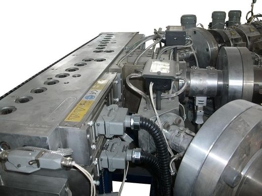 perfil de la máquina/de la ventana del tablero del panel de pared de 915m m 1220m m WPC que hace la máquina 55kw, 37 kilovatios