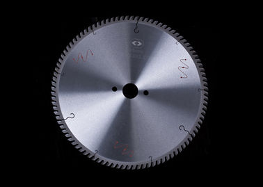 Acero de la aduana SKS Japón y extremidades de Ceratizit que afilan las hojas de sierra del TCT del panel del metal 300m m