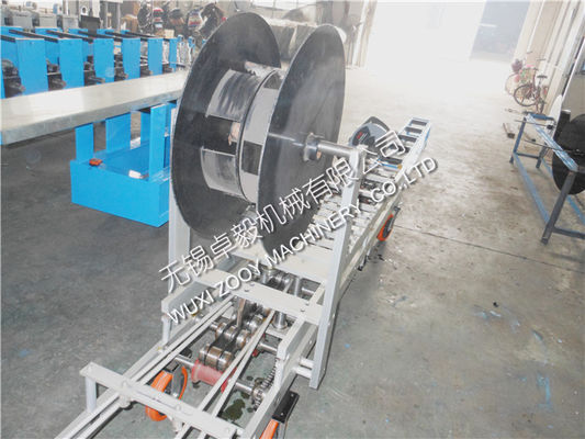 Máquina cuadrada movible de la bajada de aguas, rollo de la chapa 3KW que forma las máquinas