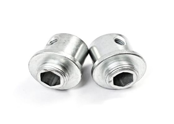 El agujero de la arena del carburo de tungsteno de 2-5/8 ajustable” 67m m consideró la afiladura del uno mismo del cortador